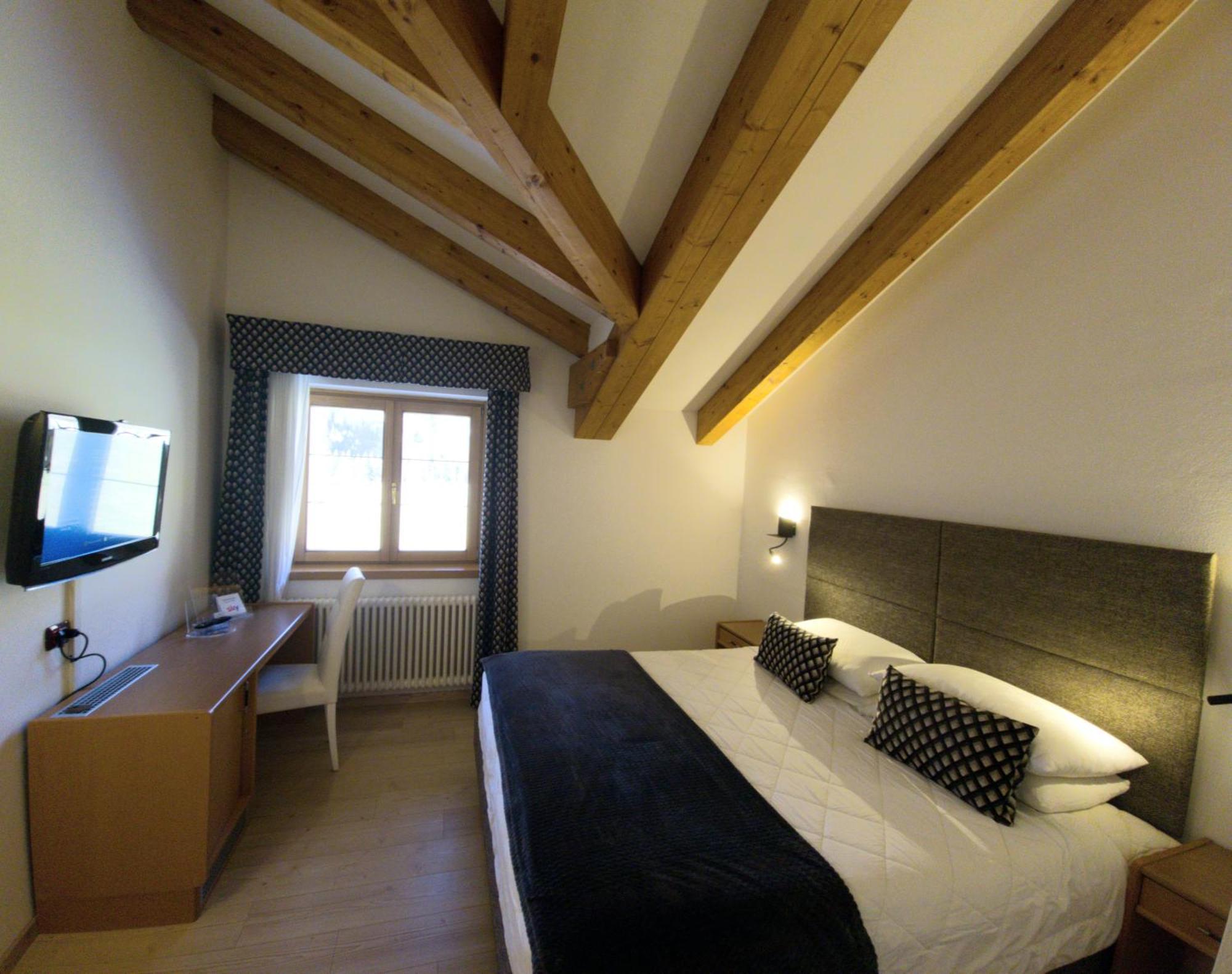 Hotel Vienna San Martino Di Castrozza Eksteriør bilde