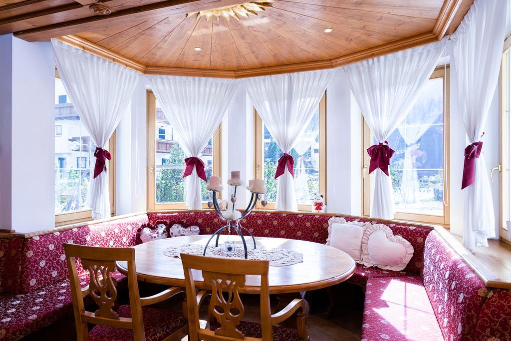 Hotel Vienna San Martino Di Castrozza Eksteriør bilde