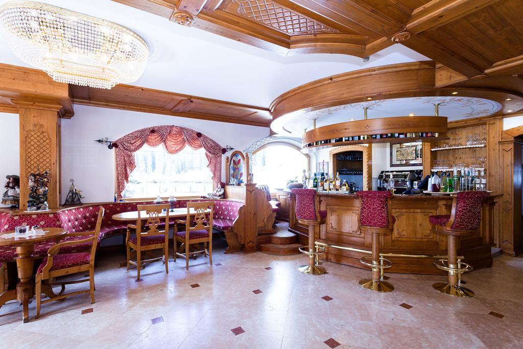 Hotel Vienna San Martino Di Castrozza Eksteriør bilde